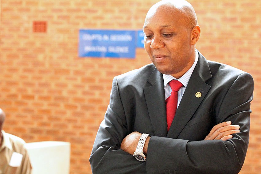 Ex-High Court judge withdraws case against state