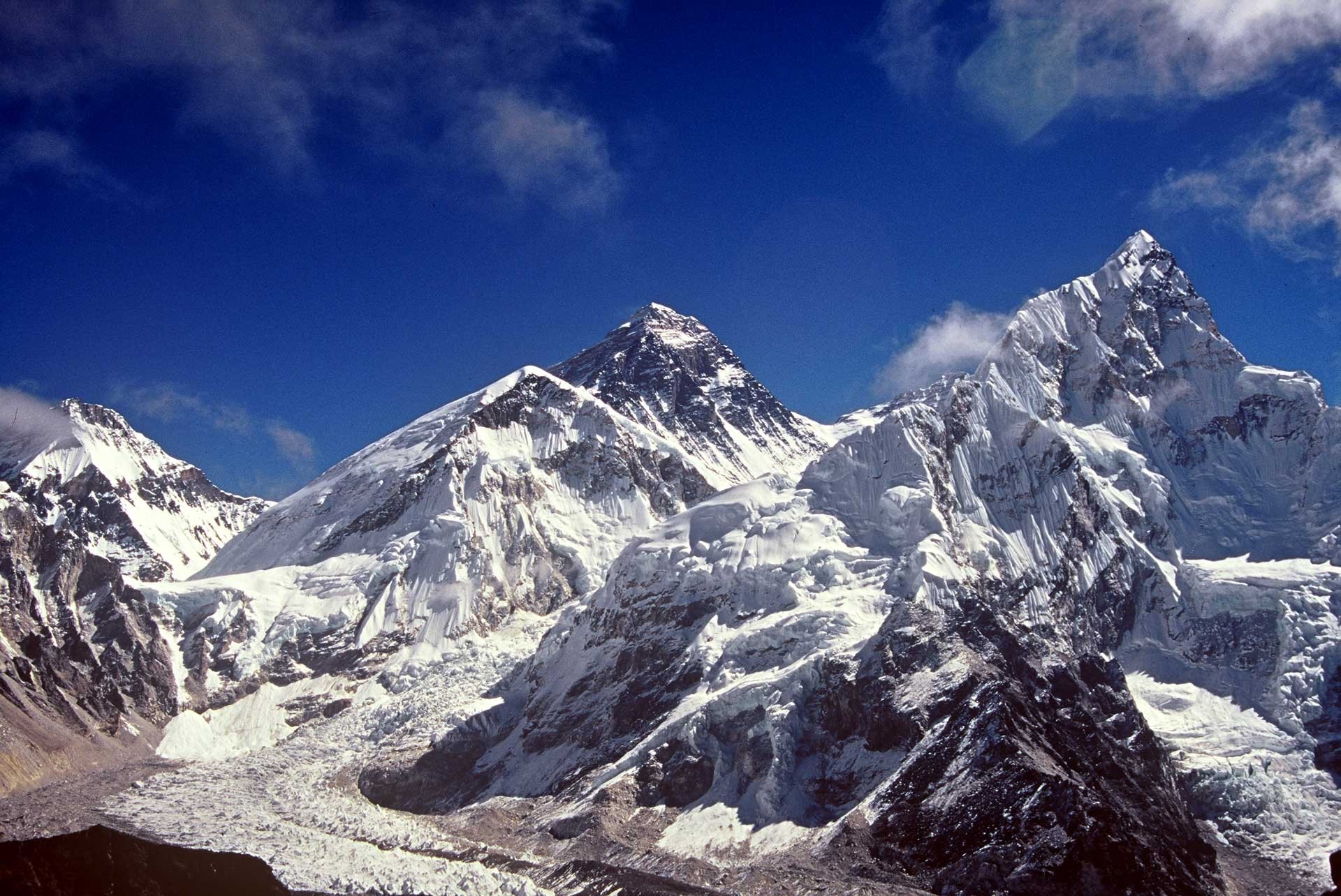 Mountain Climbers – Zambia: News Diggers!