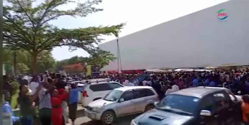L/stone man dies trying to watch abnormal truck