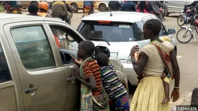 Govt cautions citizens against giving alms to street children, adults