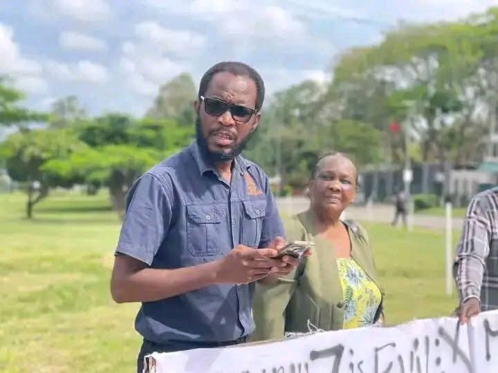 Police arrest Kasonde Mwenda after trying to protest at Parley