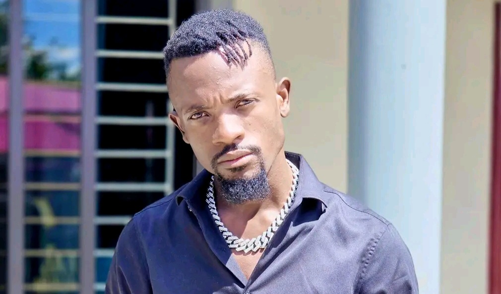 Chile One fires Back: “Most online fashion designers are broke”