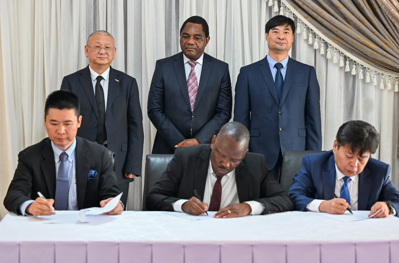 Zambia signs 1,000MW solar energy deal with Chinese investors