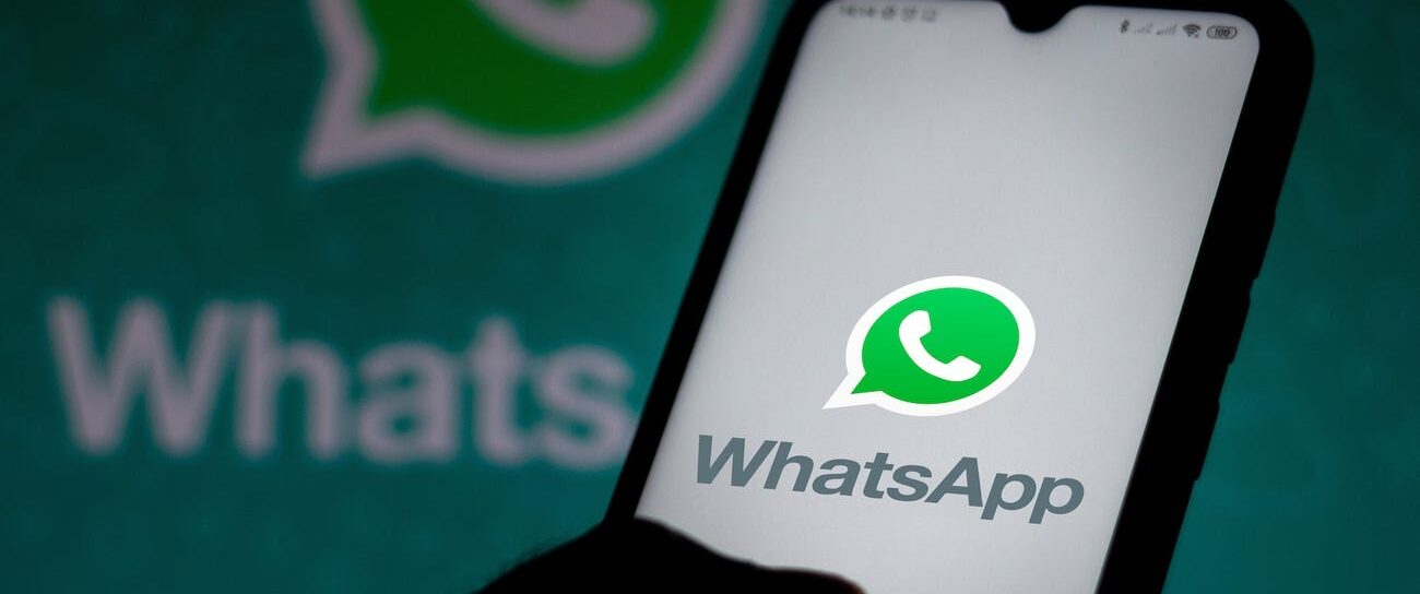 Hubby catches cheating wife from WhatsApp blocked contacts