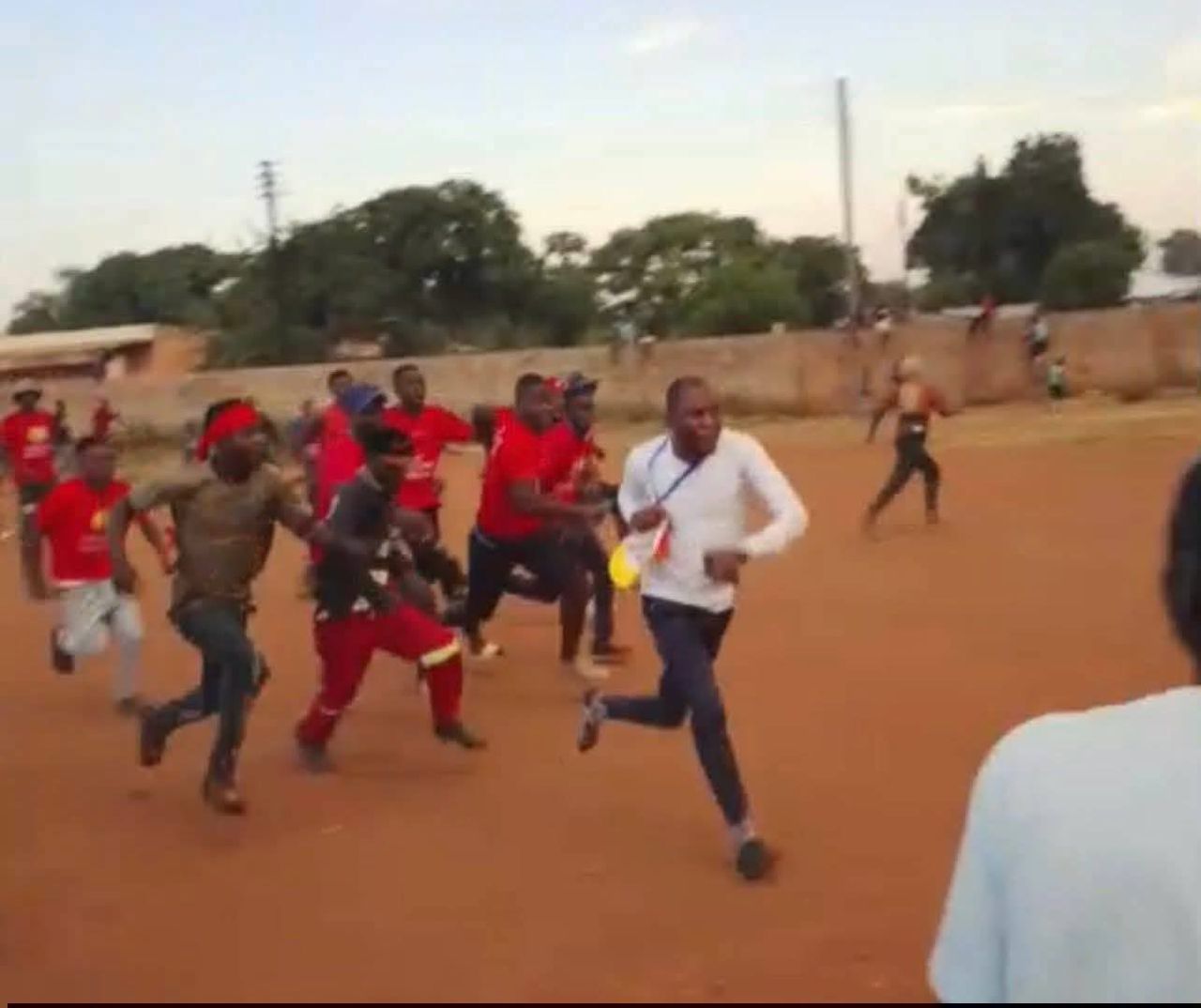 UPND cadres attack journalist as Media Owners threaten to blackout govt – Zambia: News Diggers!